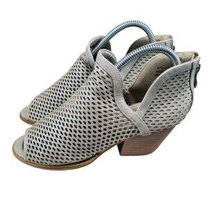Corky's Shoes Womens Size 7 Gray Faux Leather Boutique Apollo Perforated Booties